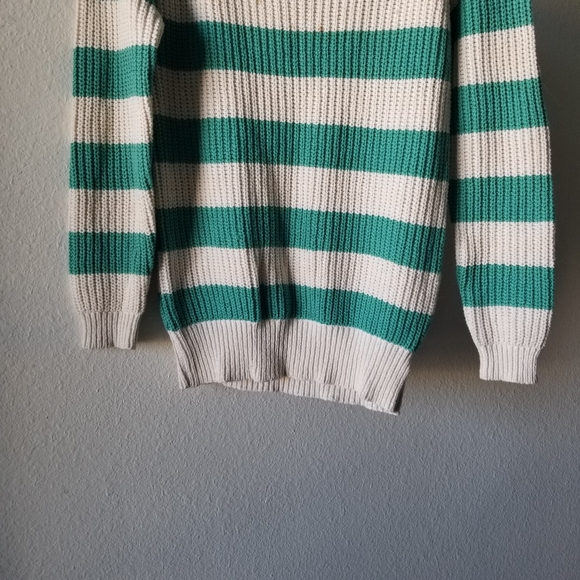 Forever 21 sweater striped longer fitting - Picture 2 of 5